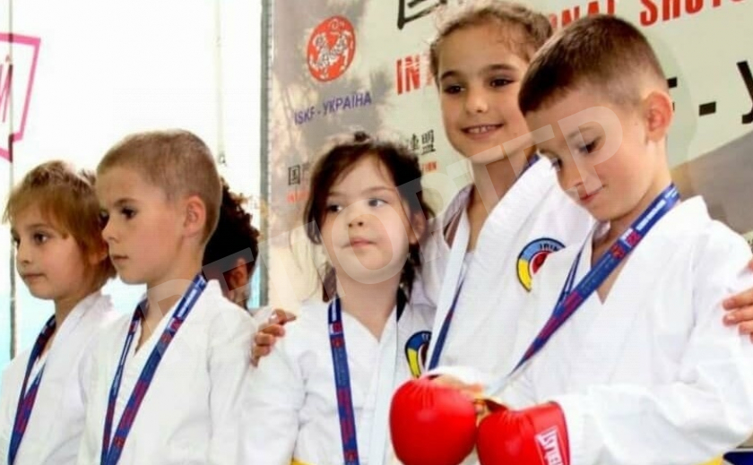 Новомосковские каратисты взяли 3 «золота» на Чемпионате Украины