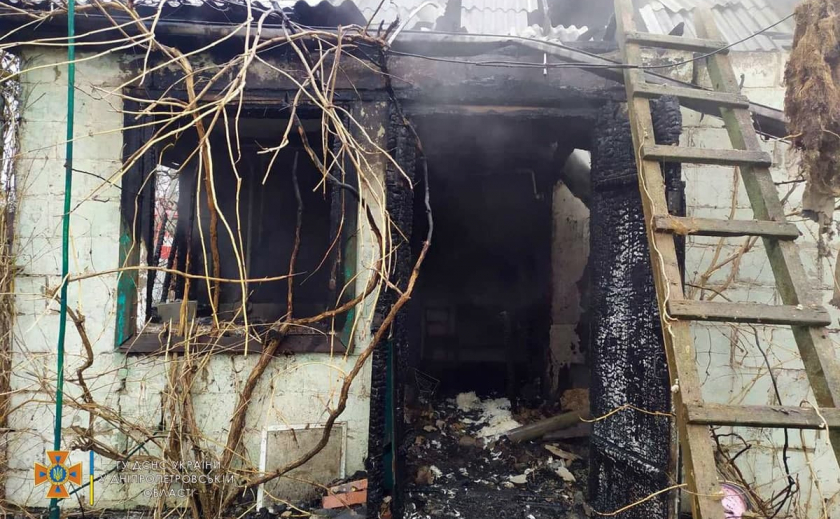 Под Новомосковском во время пожара погибли двое мужчин