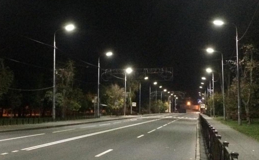 У Новомосковську вуличне освітлення залишиться лише на трьох вулицях: деталі