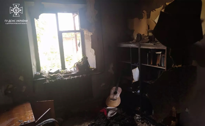 Вогнеборці Новомосковську приборкали пожежу в житловому будинку: подробиці