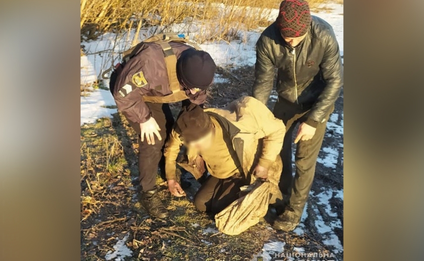 Пішов за хлібом та не повернувся: у Новомосковському районі поліцейські та односельчани розшукали 72-річного дідуся