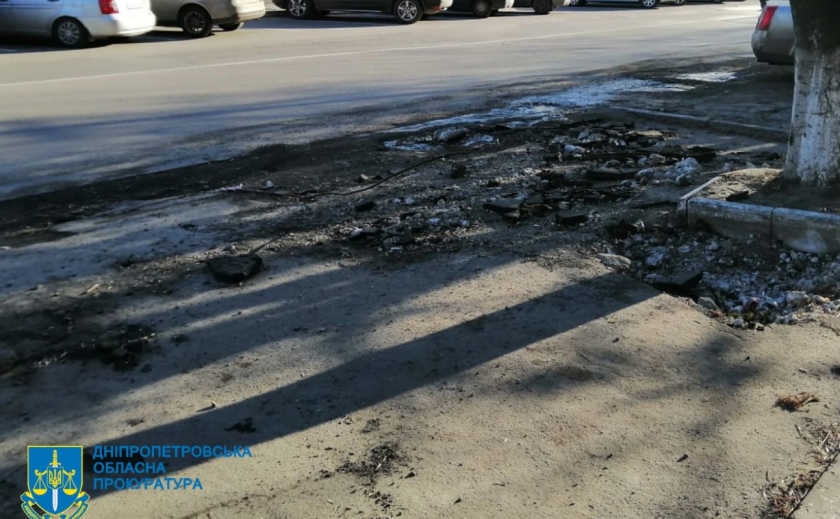 Заволоділи 1,2 млн грн на ремонті доріг: на Дніпропетровщині судитимуть двох посадових осіб міськради та підрядника