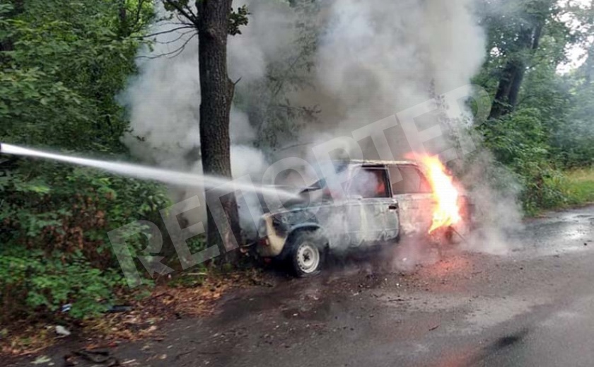 В Орловщине под Новомосковском сгорела машина