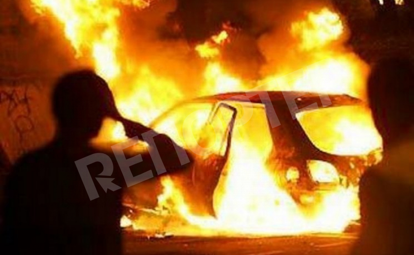В Новомосковске машина загорелась на ходу